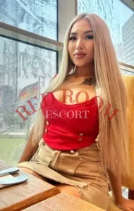 Эскортница Аня - грудь 2, рост 173 см, вес 58 кг, цвет волос Блондинки