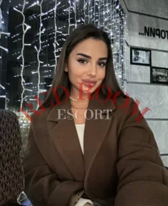 Эскортница Шейла - грудь 3, рост 171 см, вес 53 кг, цвет волос Шатенки