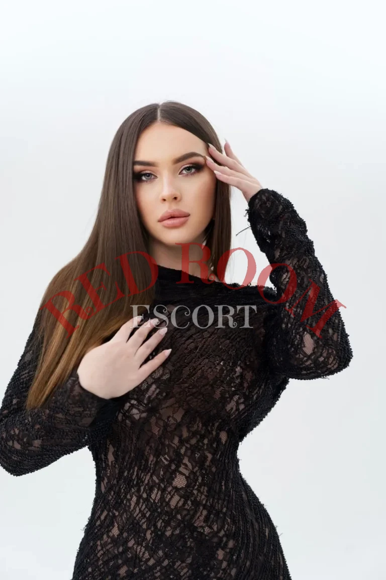 Эскортница Ксения - грудь 3, рост 174 см, вес 62 кг, цвет волос Шатенки