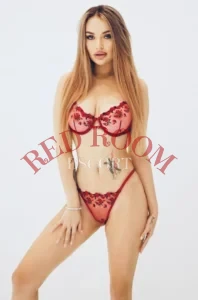Эскортница Stasy - грудь 3, рост 175 см, вес 63 кг, цвет волос Блондинки